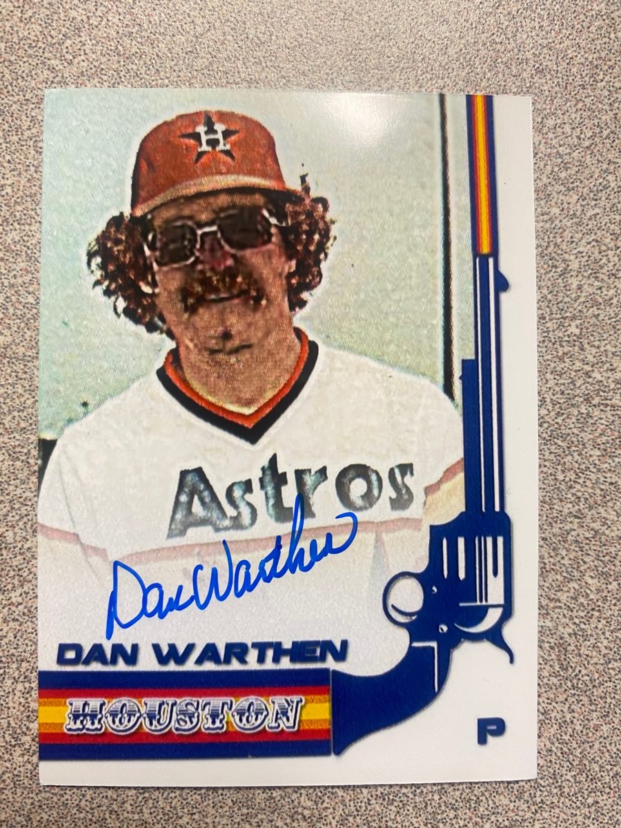 Dan Warthen autograph in the Astros A to Z collection