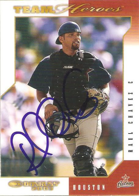 Raul Chavez autograph in the Astros A to Z collection